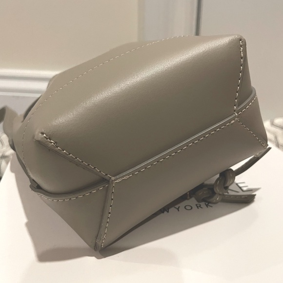 Teddy Blake Eliza Bucket Bag Mini - Picture 7 of 9